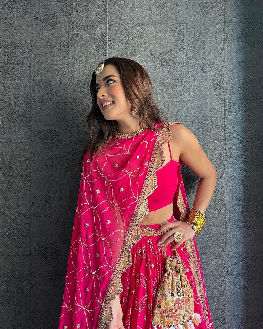 TEACHERS-TRENDS-GEORGETTE-RANI-PINK-LEHENGA