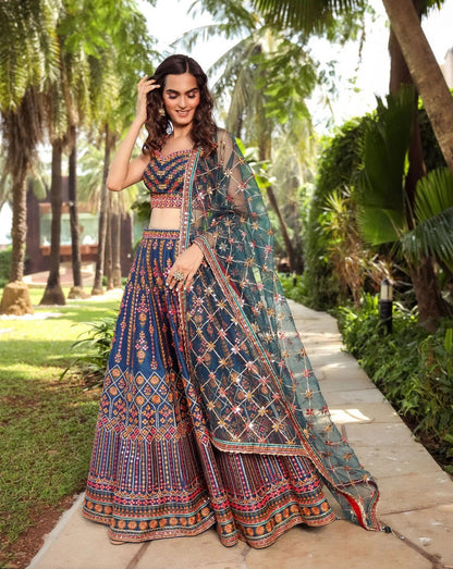 Women Designer Lehengas choli