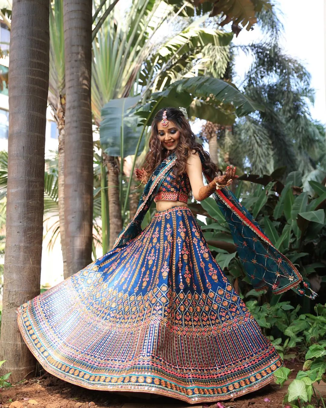 Women Designer Lehengas choli