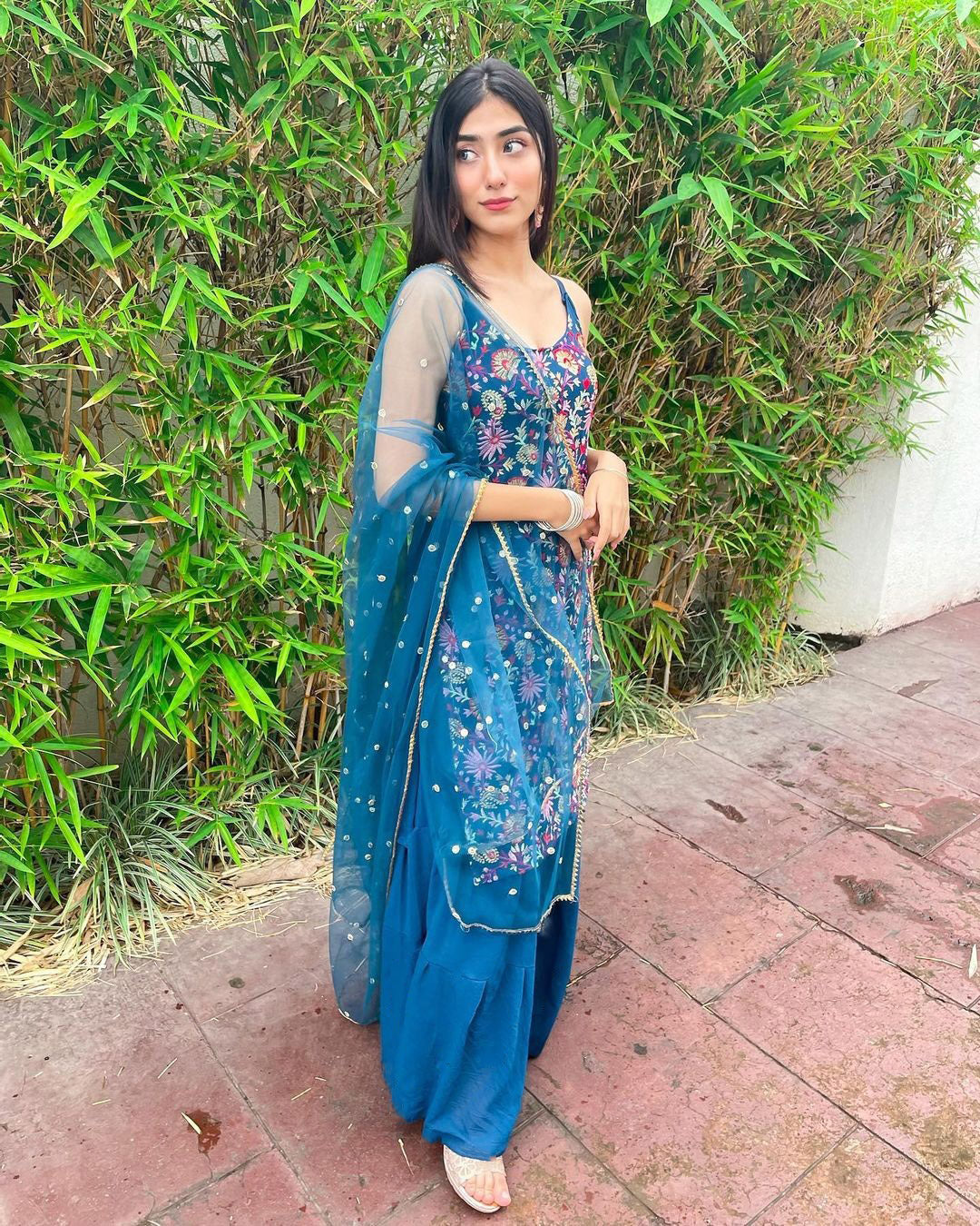 Buy Designer Salwar Kameez/Salwar Suits