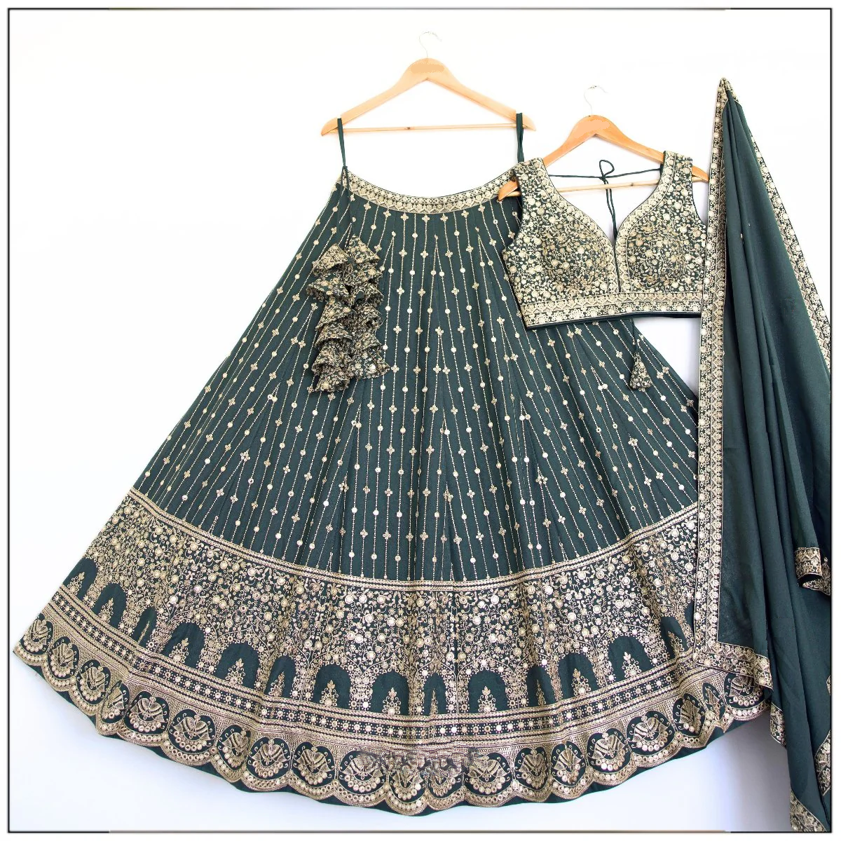 Buy Latest Collection of Designer Lehenga Choli