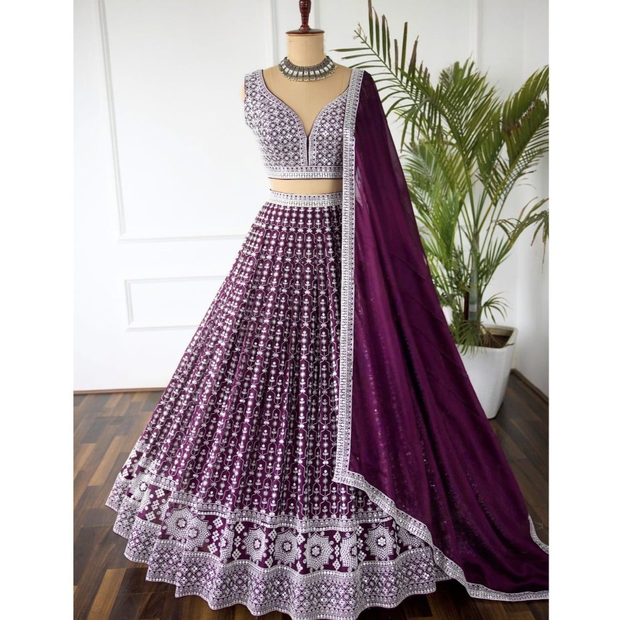 Women Designer Lehengas choli