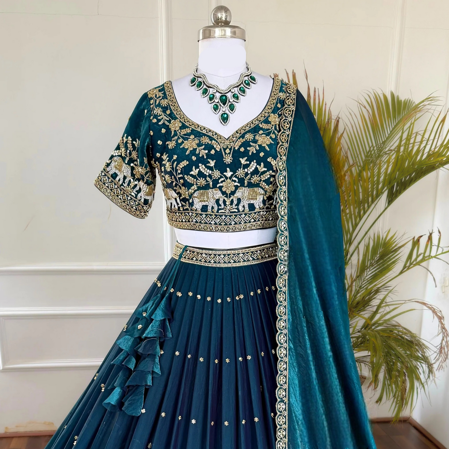 Women Designer Lehengas choli