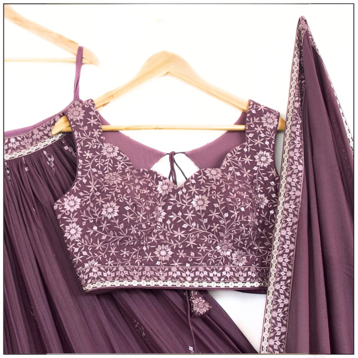 Women Designer Lehengas choli