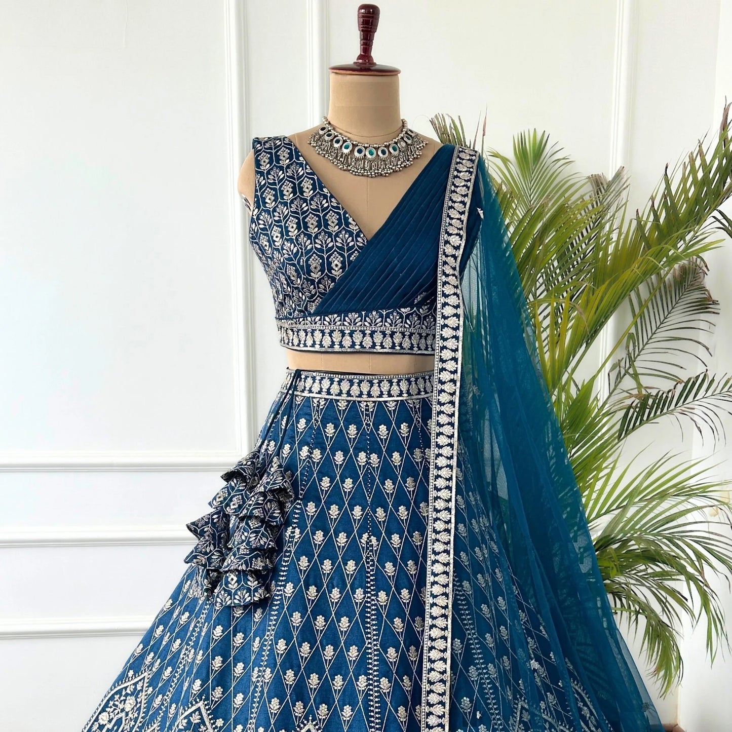 Women Designer Lehengas choli