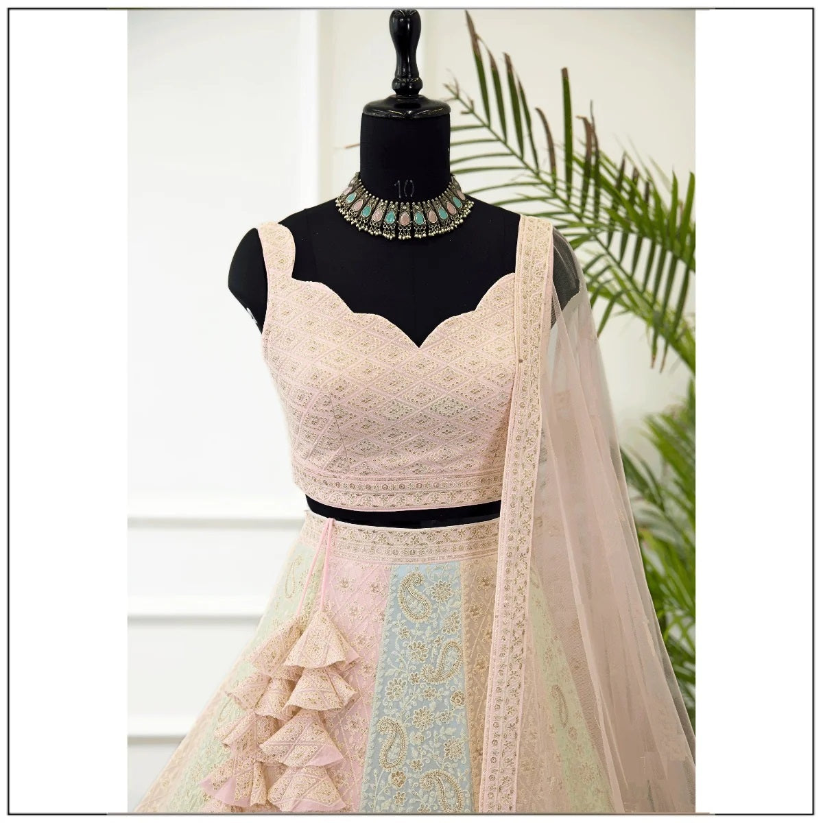 Women Designer Lehengas choli